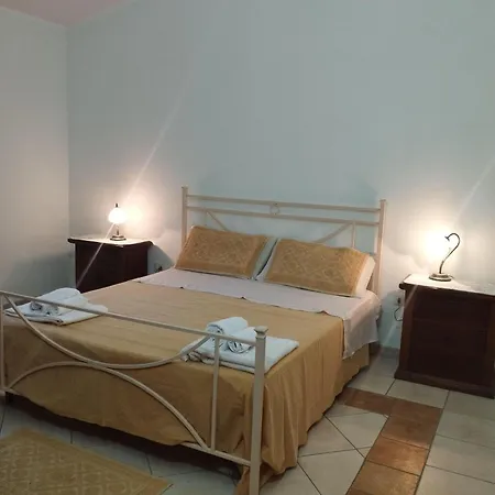 Apartment-edera-near-the-sea-with-parking-and-barbecue Appartement